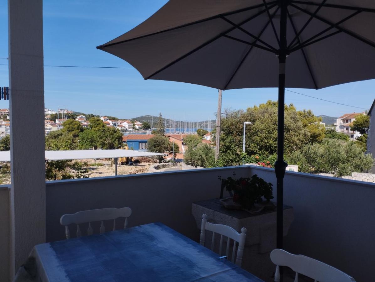 Apartmani Lucica يزيرا المظهر الخارجي الصورة