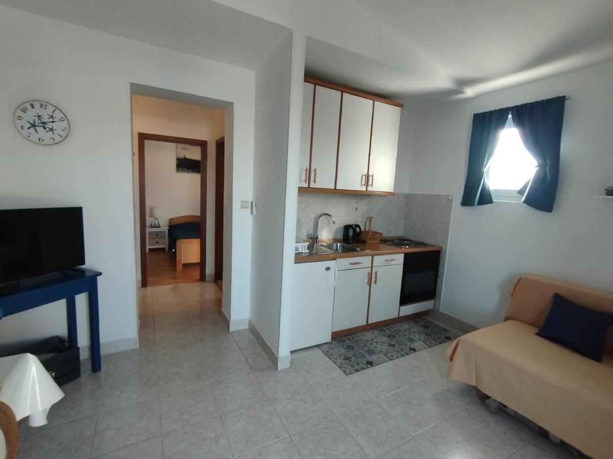 Apartmani Lucica يزيرا المظهر الخارجي الصورة